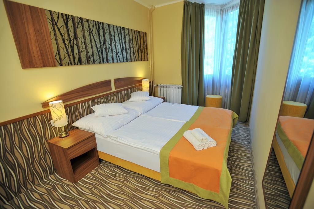 Park Hotel Gyula Exterior foto