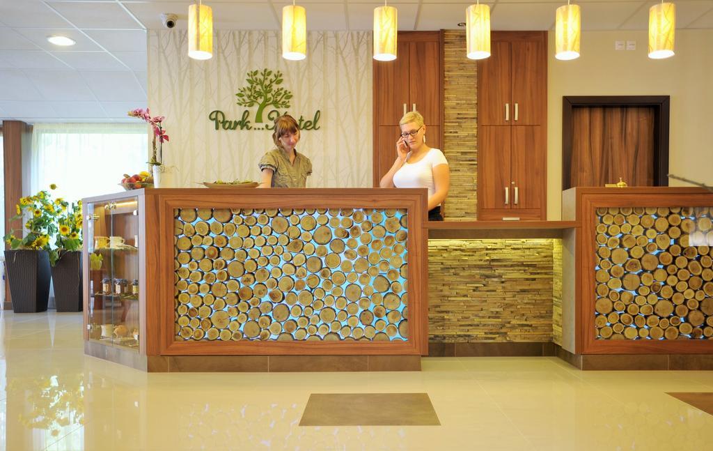 Park Hotel Gyula Exterior foto